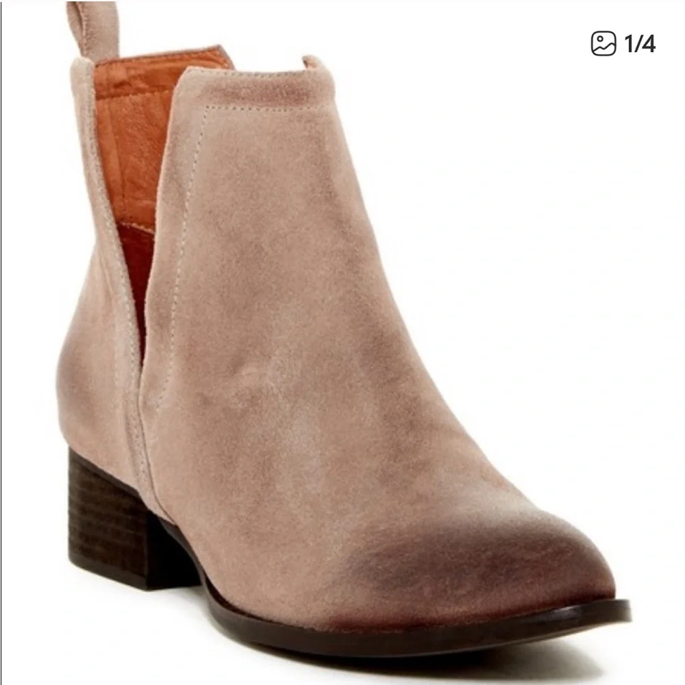 Jeffrey Campbell Muskrat Ankle Boots size 5‎